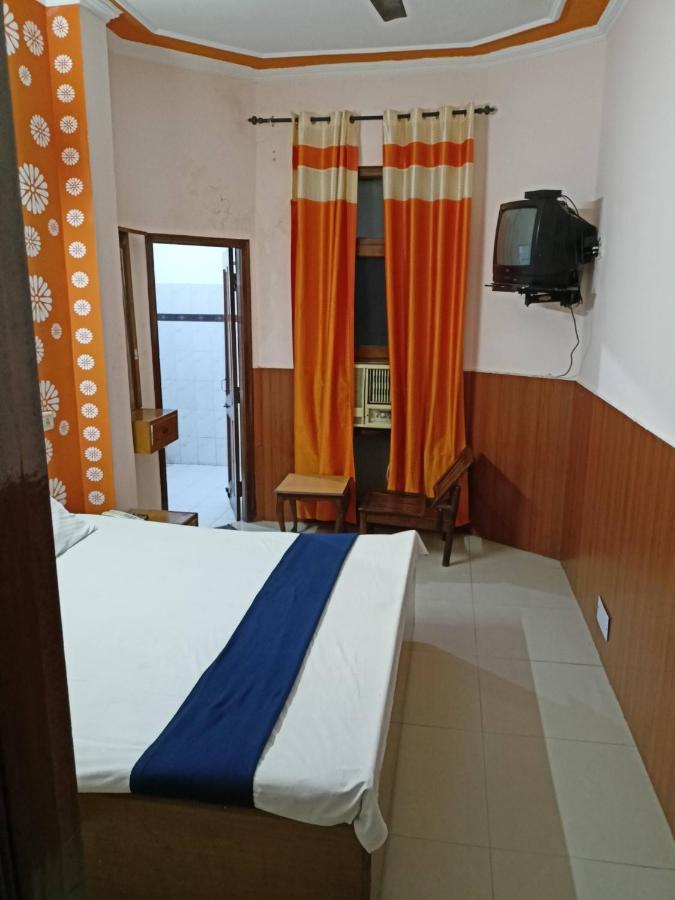 Sunrise Hotel Джаландхар Екстериор снимка