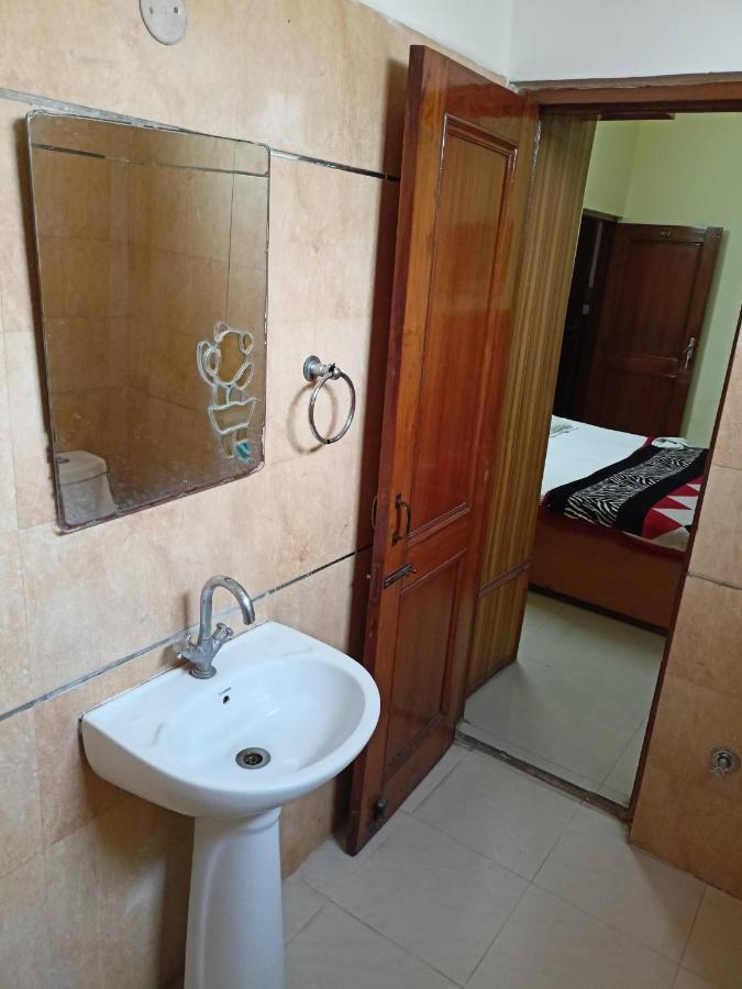 Sunrise Hotel Джаландхар Екстериор снимка