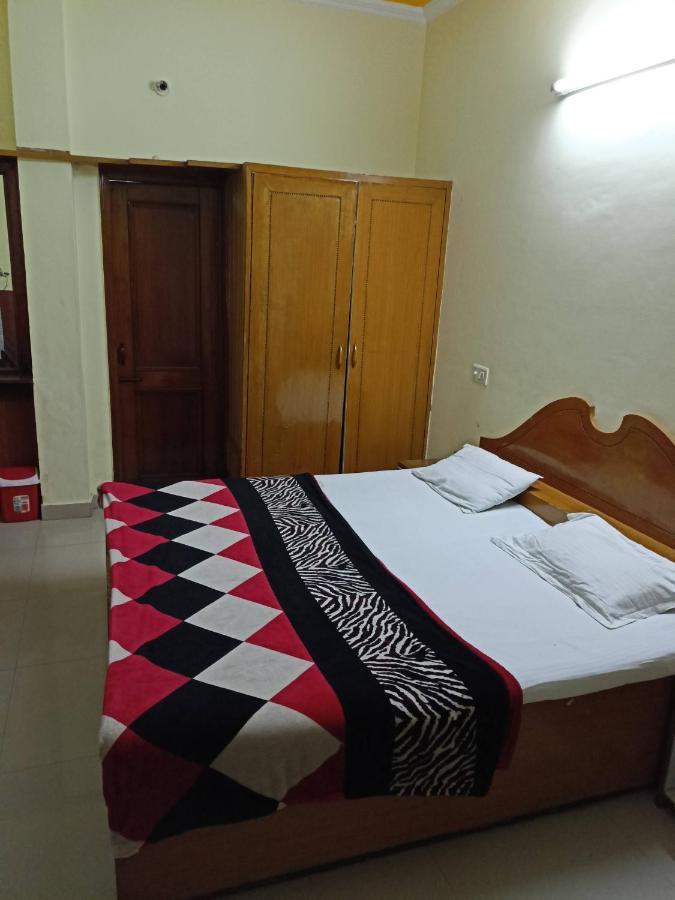 Sunrise Hotel Джаландхар Екстериор снимка