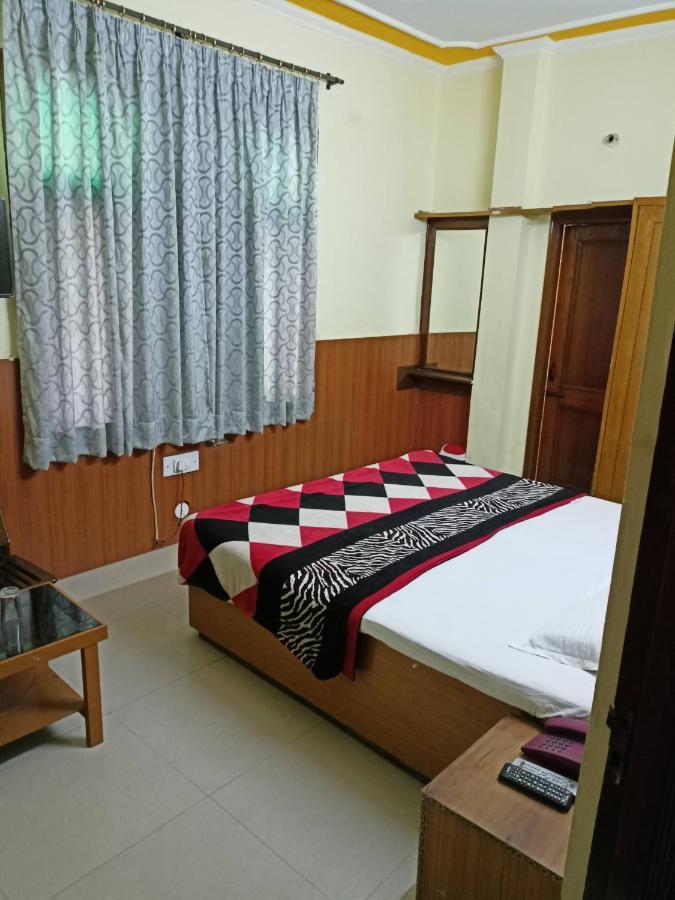 Sunrise Hotel Джаландхар Екстериор снимка